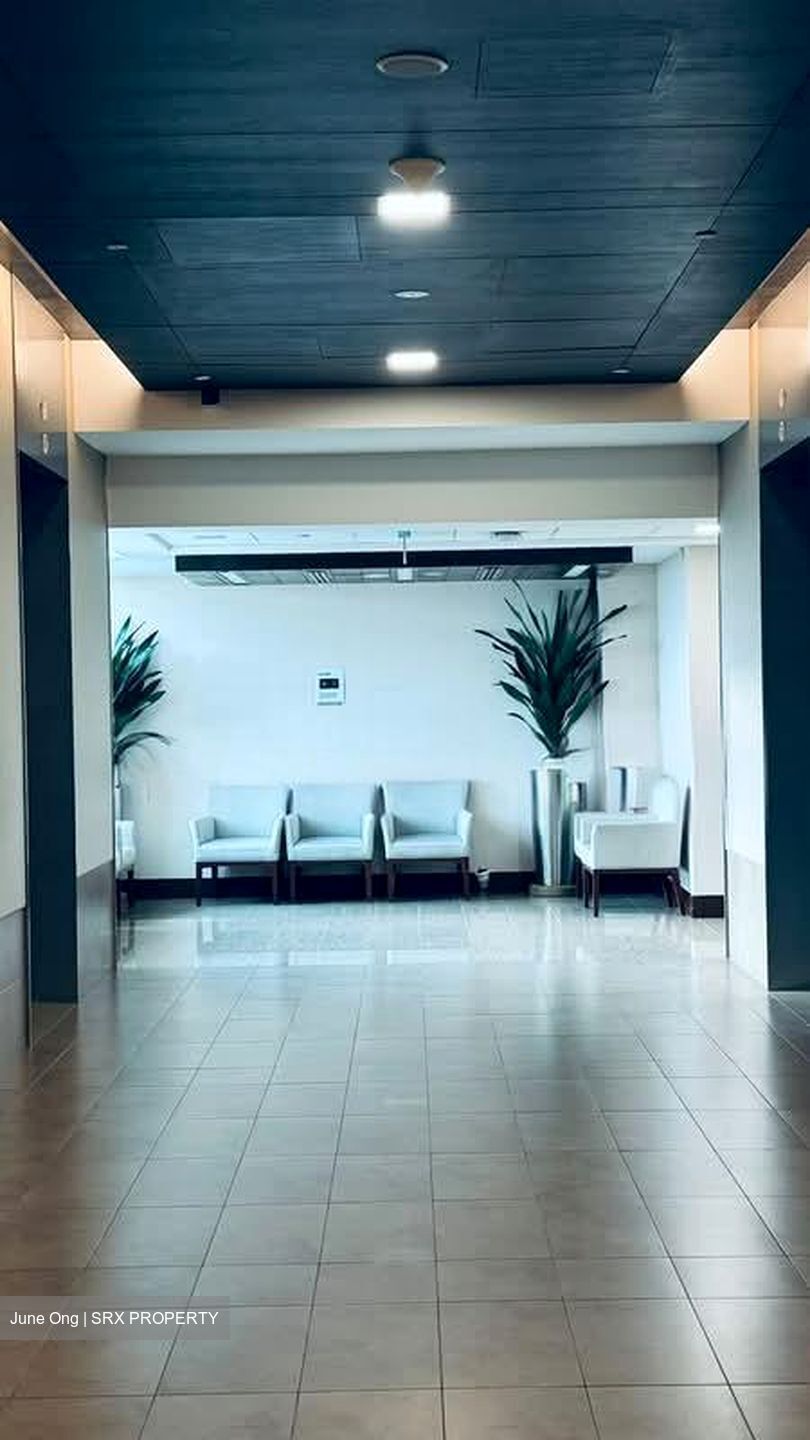 Mount Elizabeth Novena Hospital (D12), Retail #580586411
